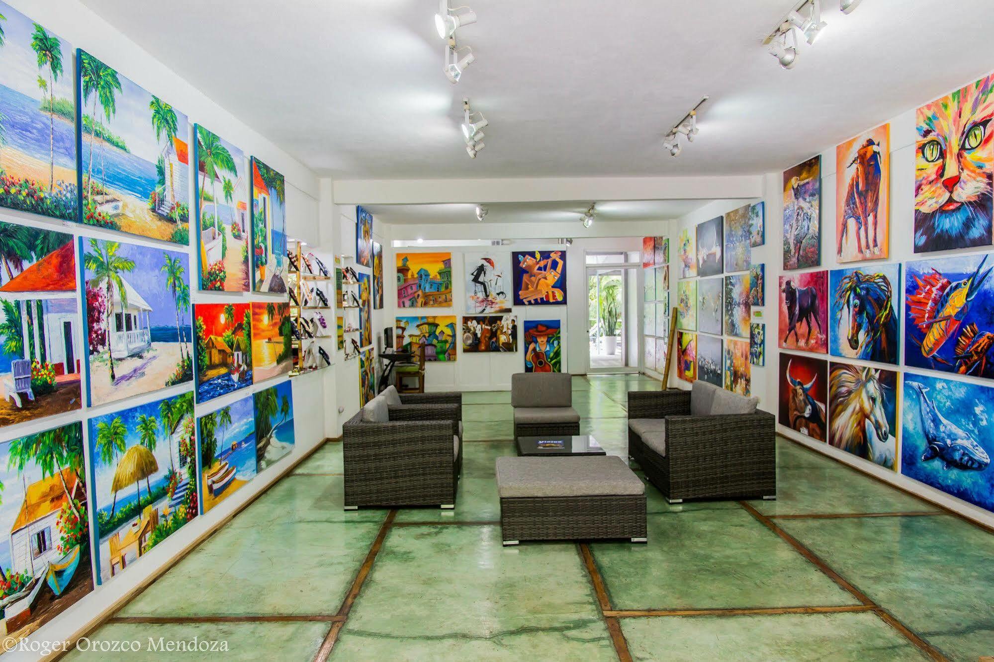 Hotel Plaza Yara Manuel Antonio Exterior photo