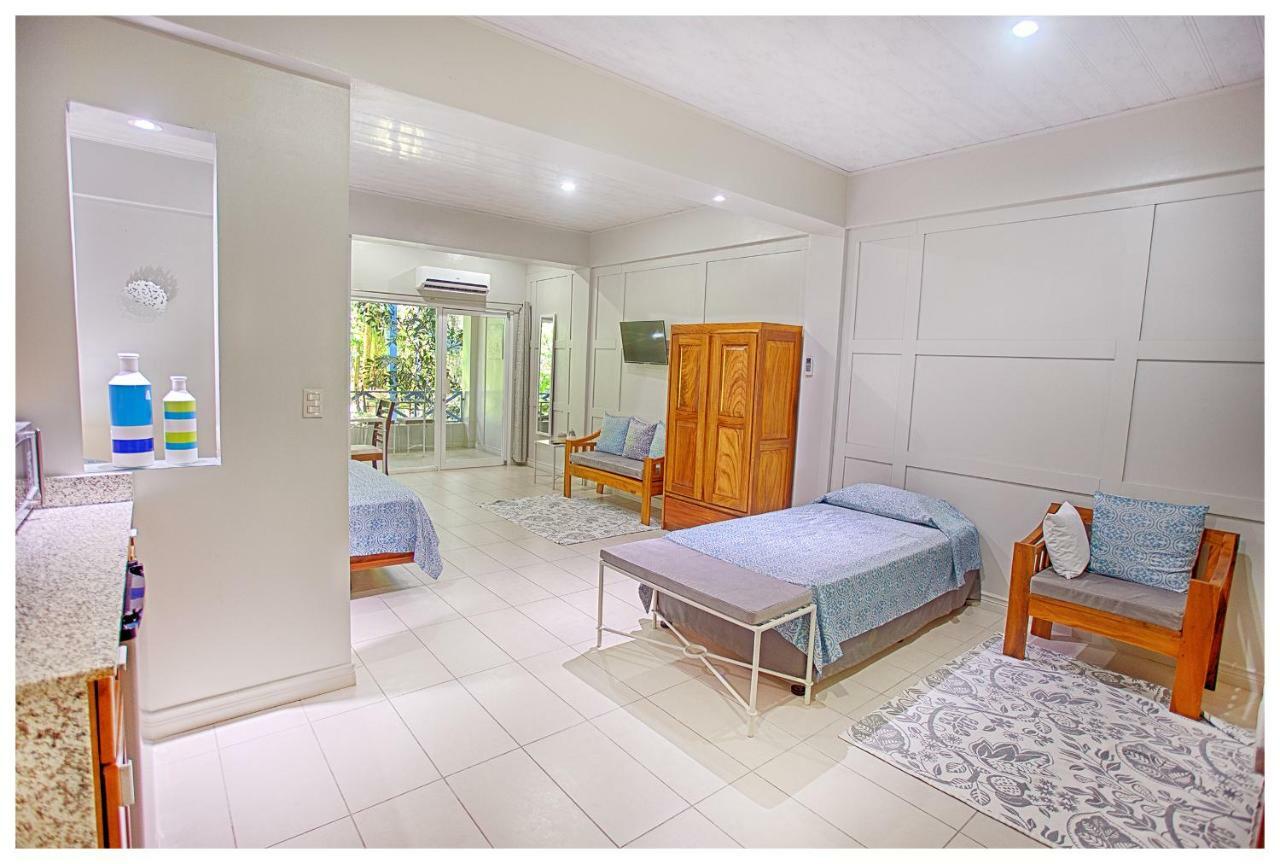 Hotel Plaza Yara Manuel Antonio Exterior photo